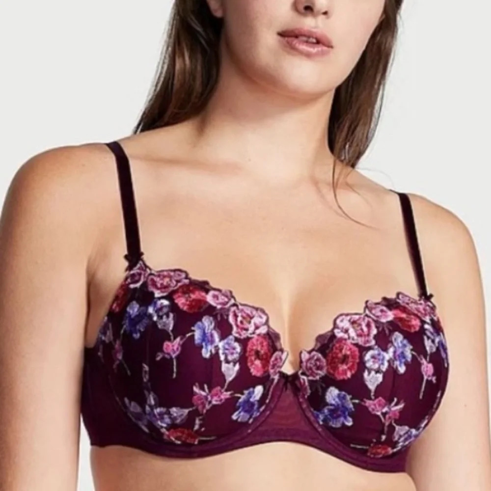 New!Victori's Secret Dream Angels Lightly-Lined Floral Embroidery Demi Bra 16151